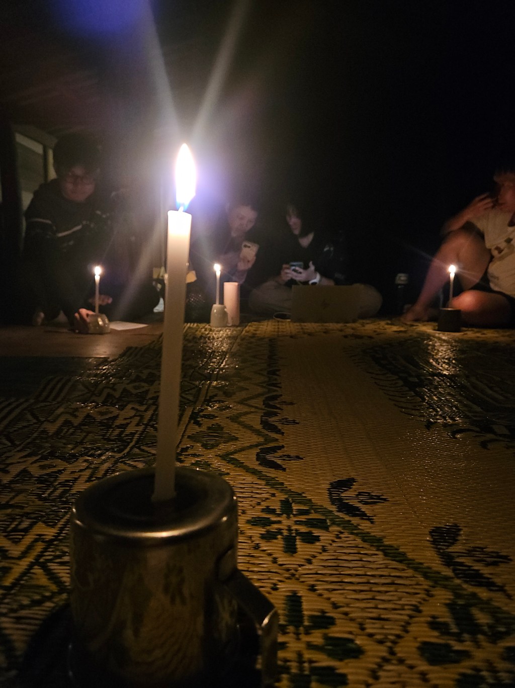 เราทุกคนต่างเหม็นเหมือนๆกัน